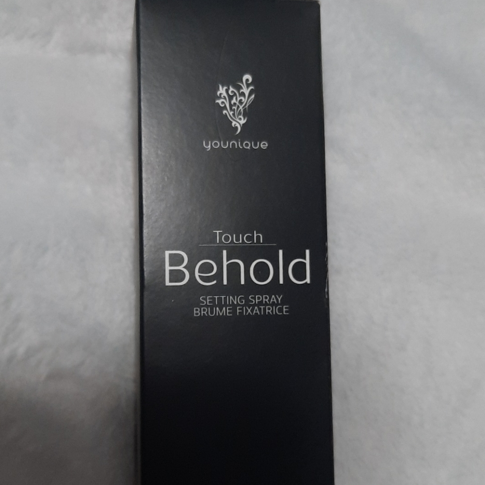 Touch Behold Setting spray